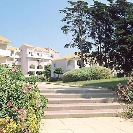Lagrange Vacances Les Marines Apart-hotel 3*